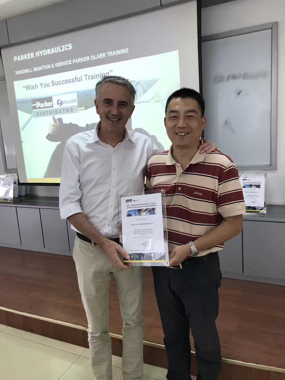 Parker液壓培訓(xùn)順利通過，畜能器；冷卻器；維修；購買可以聯(lián)絡(luò)我們